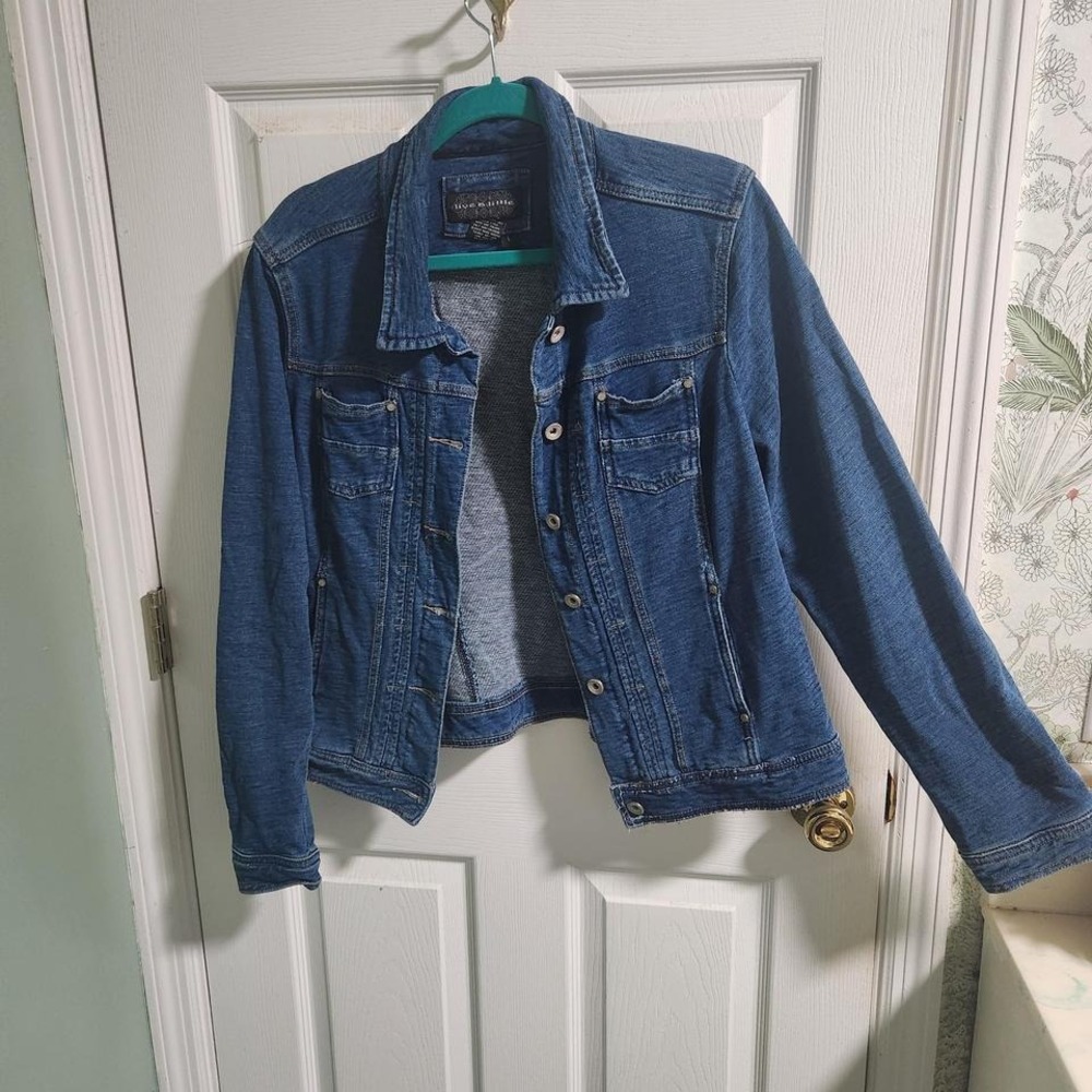 Very Nice Live a Little denim light weight jacket Size L